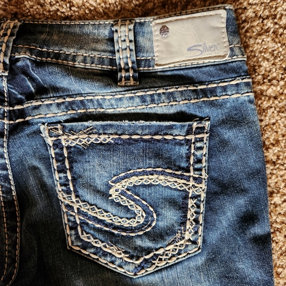 Silver Suki Fluid Mid Capri Jeans Denim Dark Blue Stone Wash - Picture 5 of 7